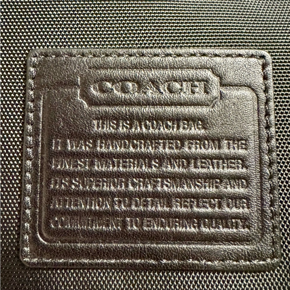 Coach Voyager Black Nylon Messenger Bag / Shoulder Laptop Bag - Picture 3 of 13